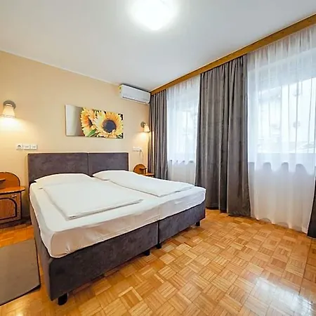 Maj 3*